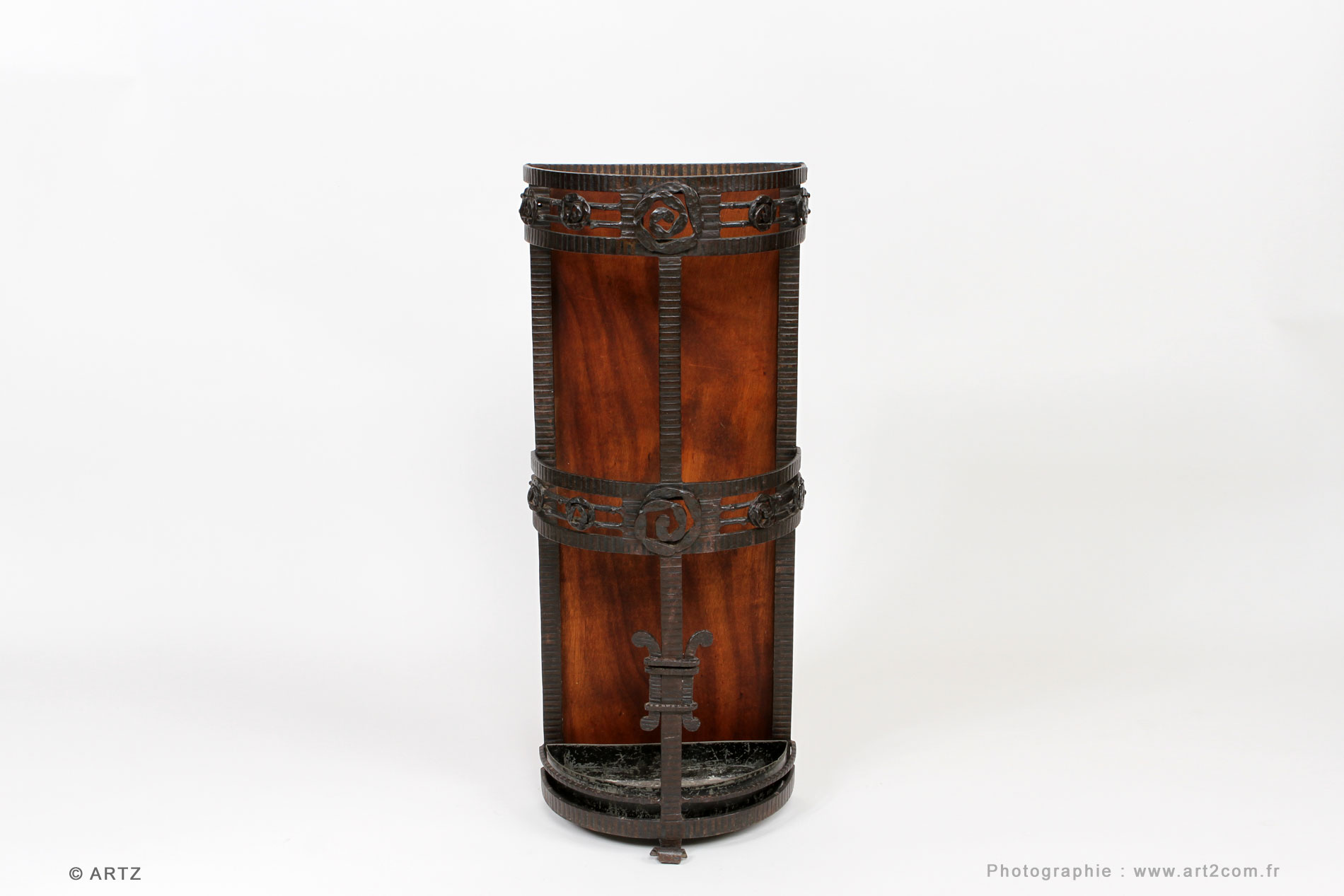 Umbrella stand