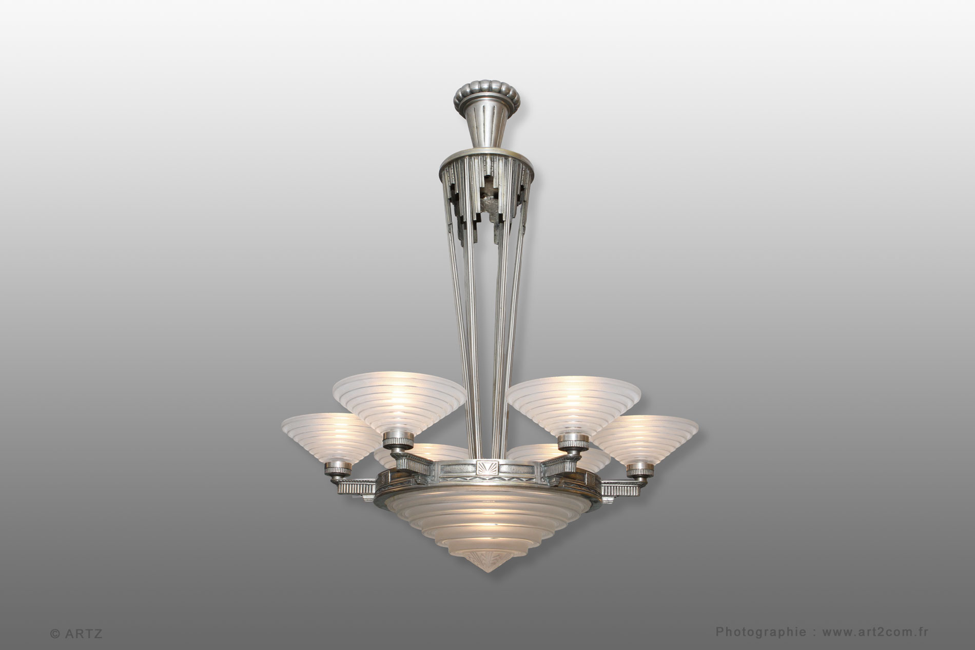Lustre G.LELEU