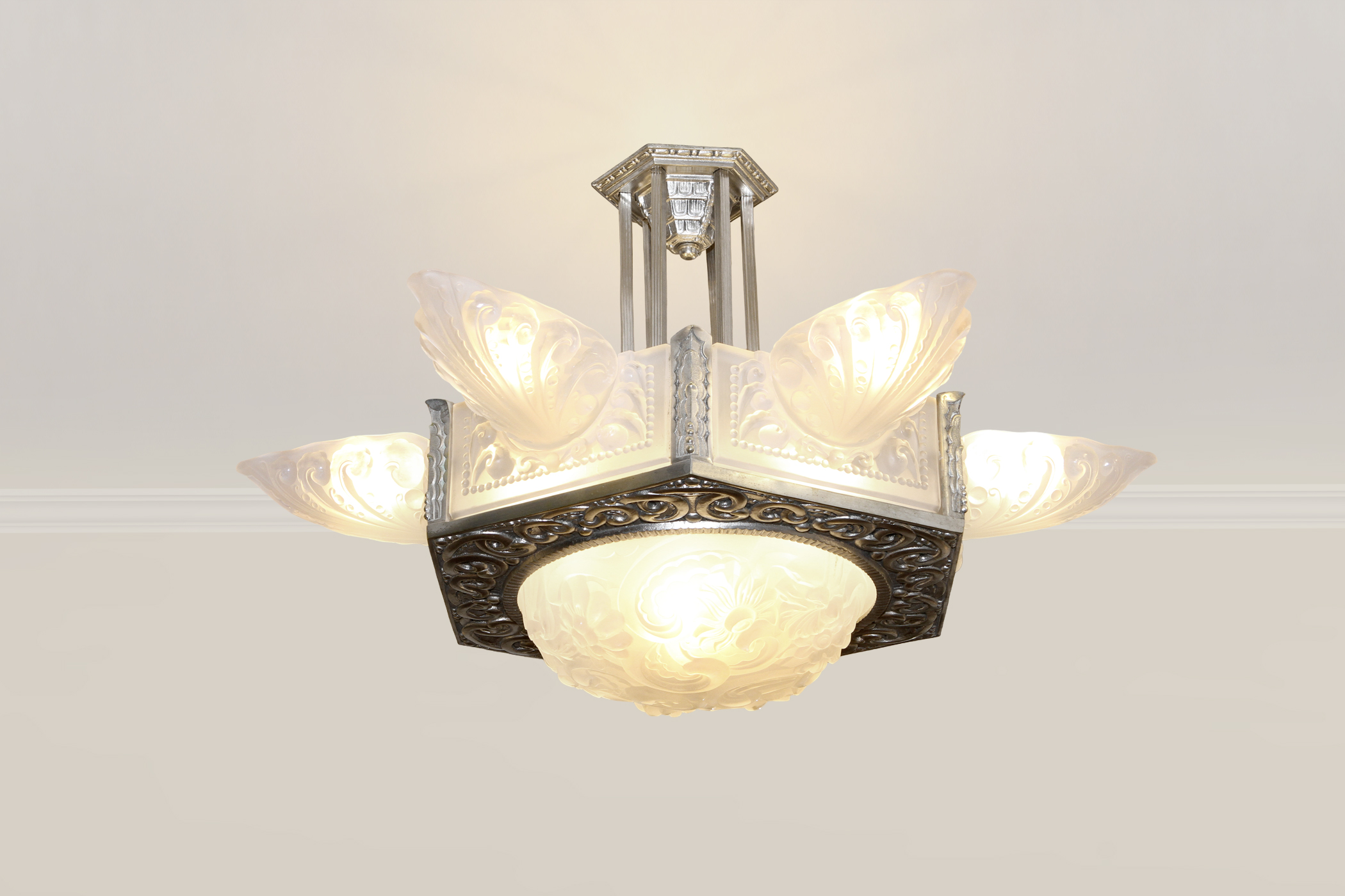 Lustre HETTIER VINCENT