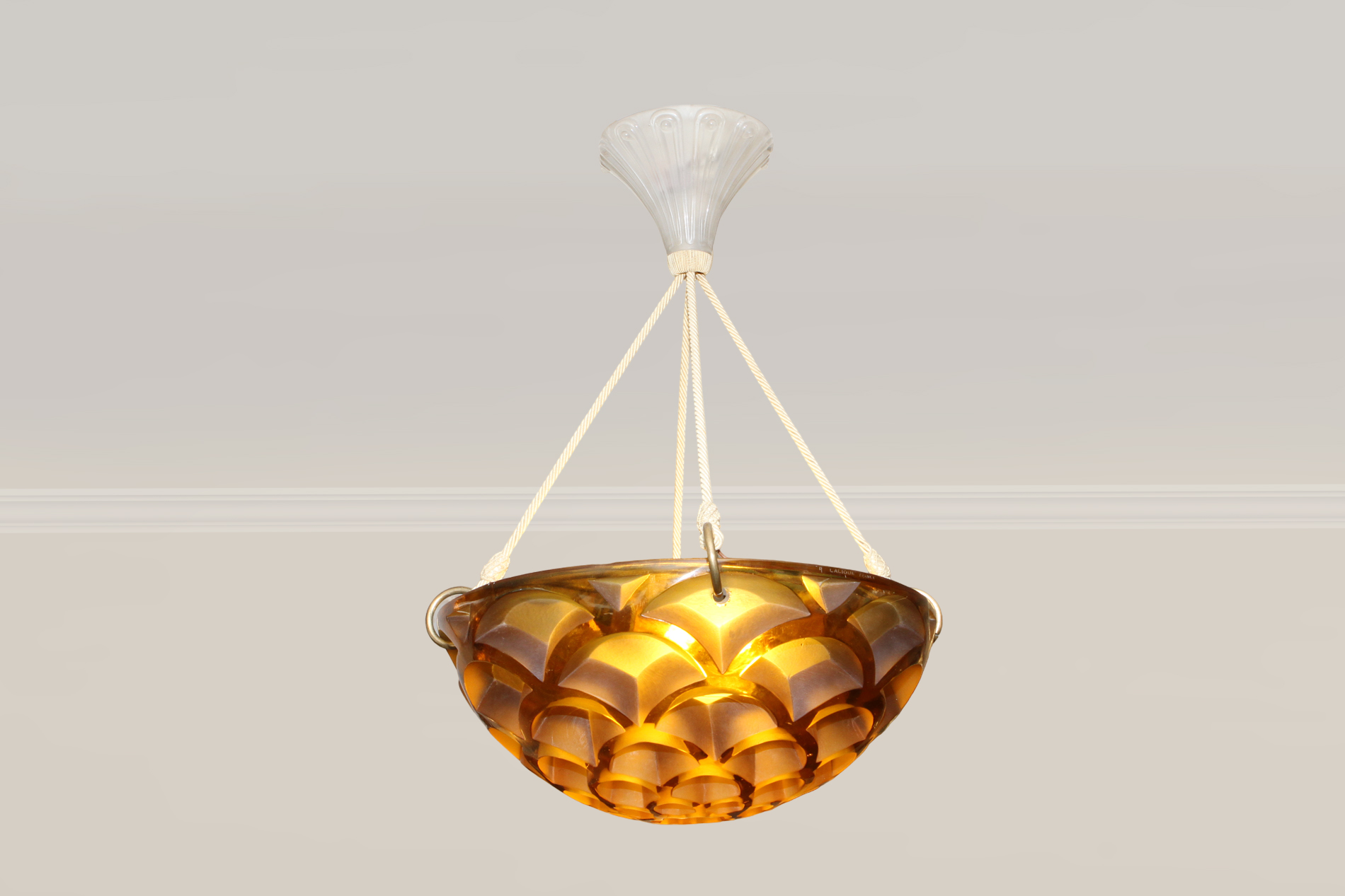 Lustre R.LALIQUE