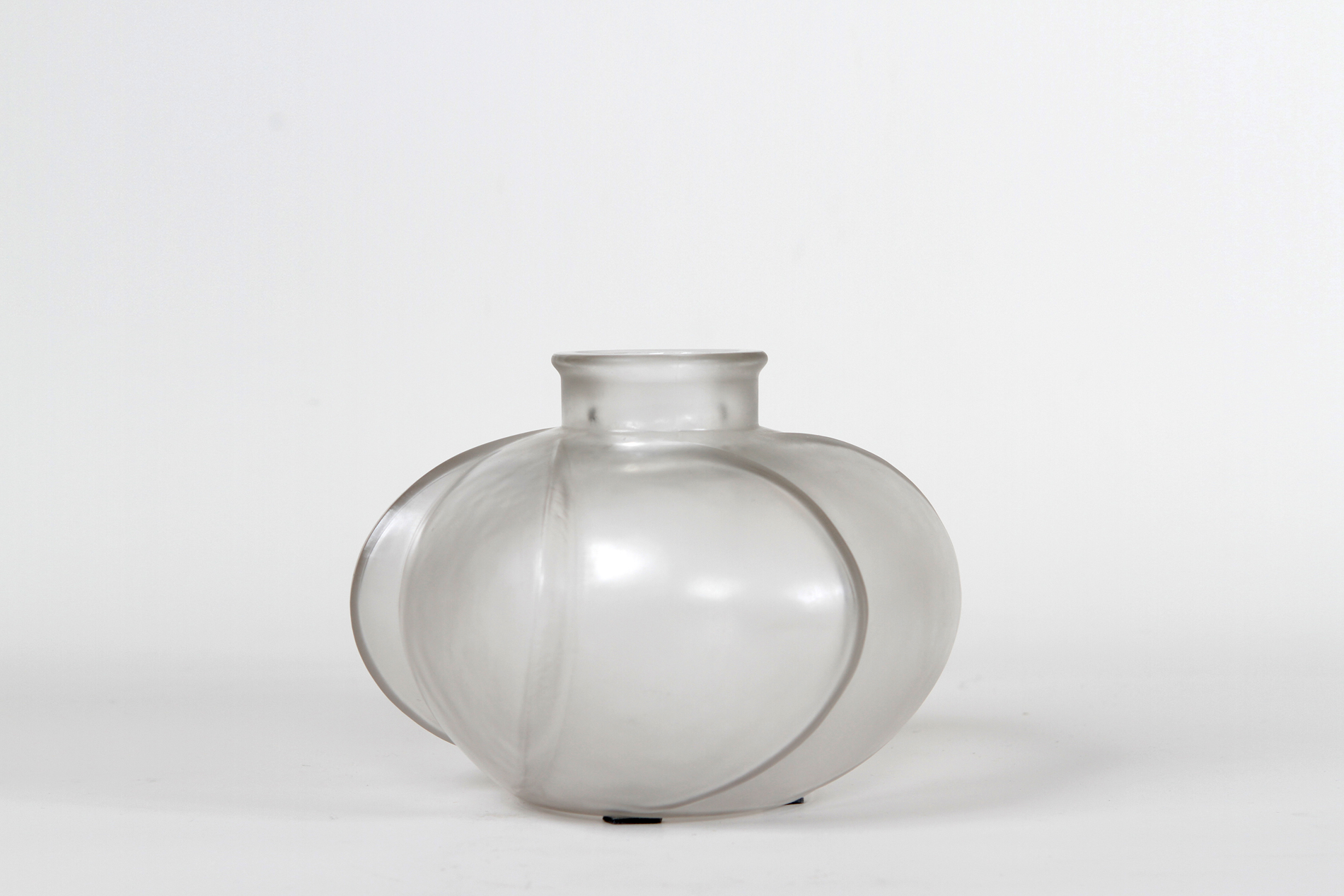 Vase R.LALIQUE